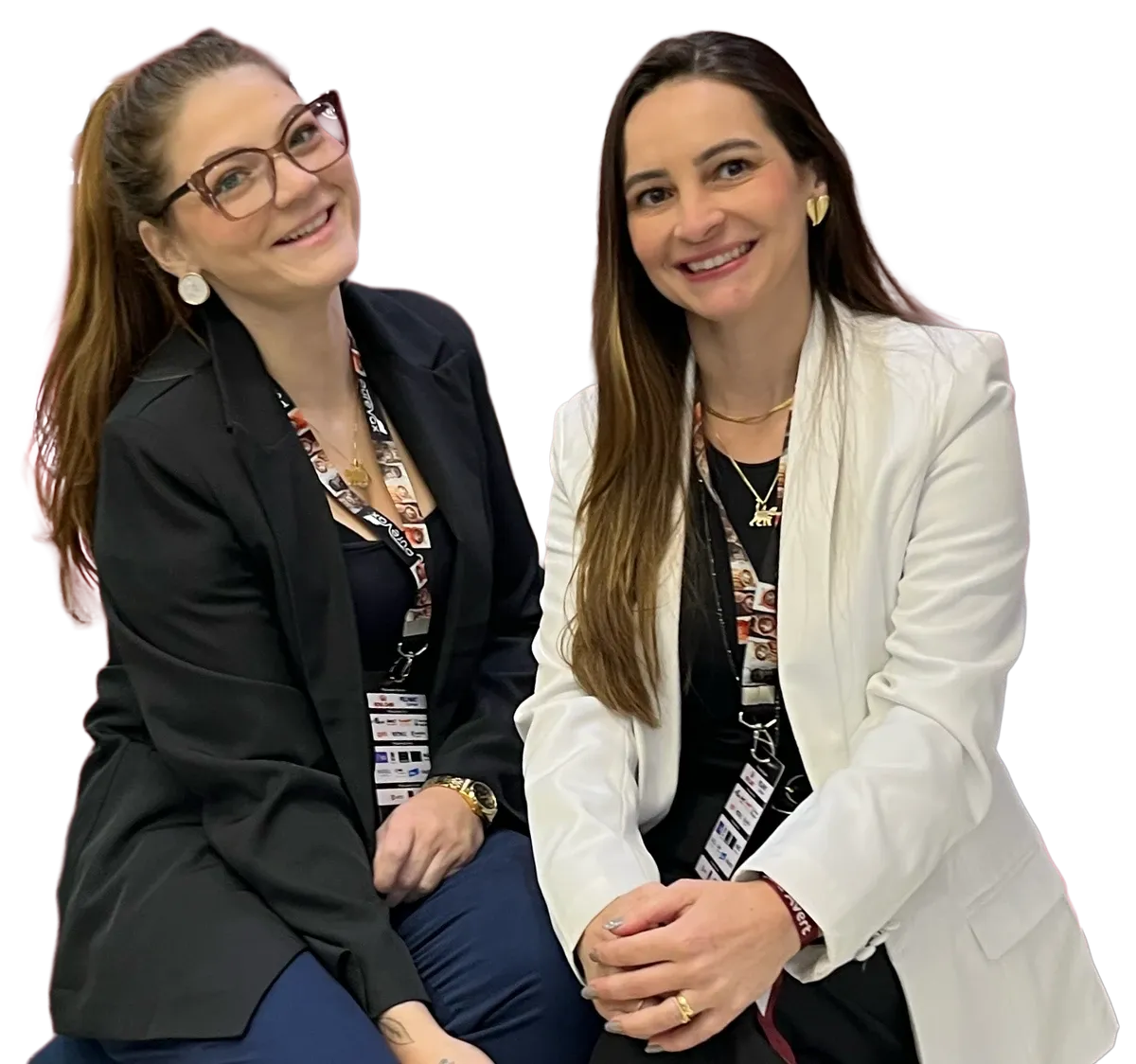 Dra. Bruna Klein e Dra. Clarissa Klein, veterinárias da Cats Klein, sorrindo lado a lado